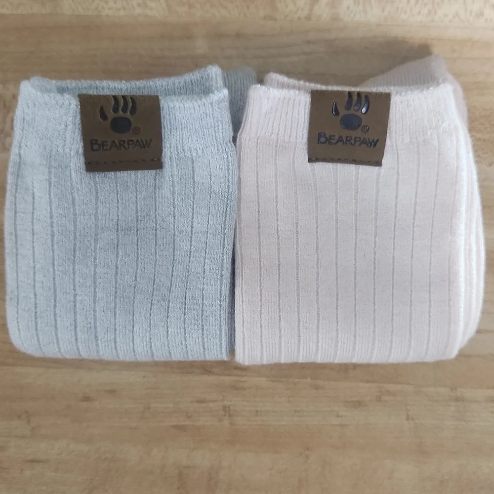 2SETS OF BEARPAW SOCKS - Picture 6 of 7